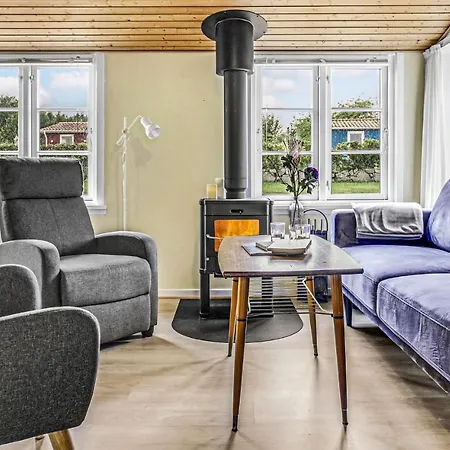公寓 In With 3 Bedrooms, Outdoor Swimming Pool And Heated Swimming Pool