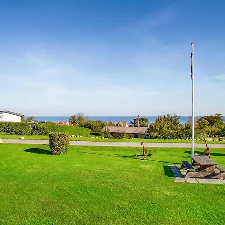 公寓 In With 3 Bedrooms, Outdoor Swimming Pool And Heated Swimming Pool *
