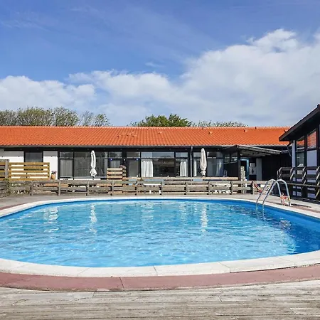 In With 3 Bedrooms, Outdoor Swimming Pool And Heated Swimming Pool 公寓 阿灵厄